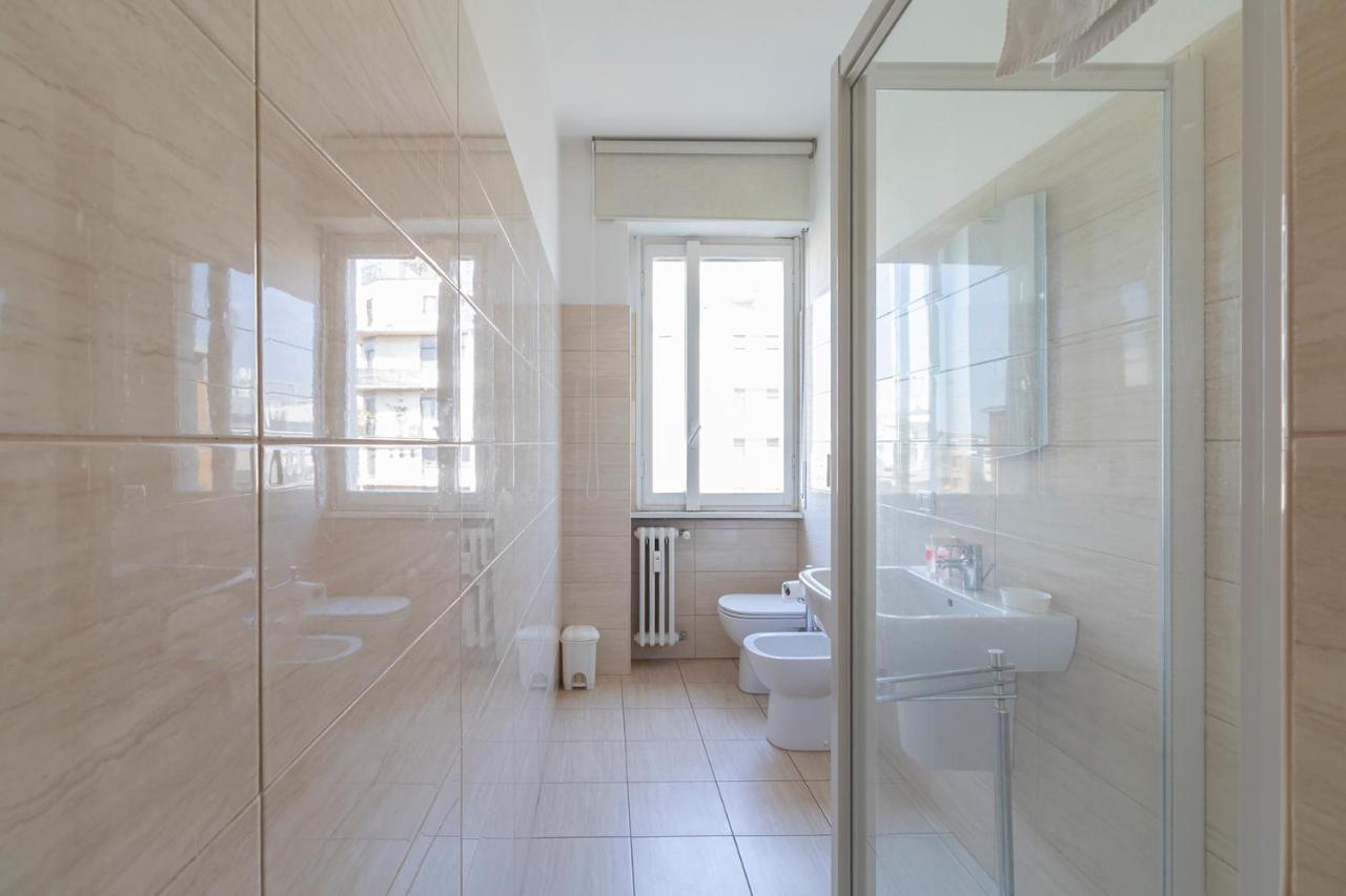 Altido Trendy Flat With Balcony, Easy Access To Milan Centreアパートメント エクステリア 写真