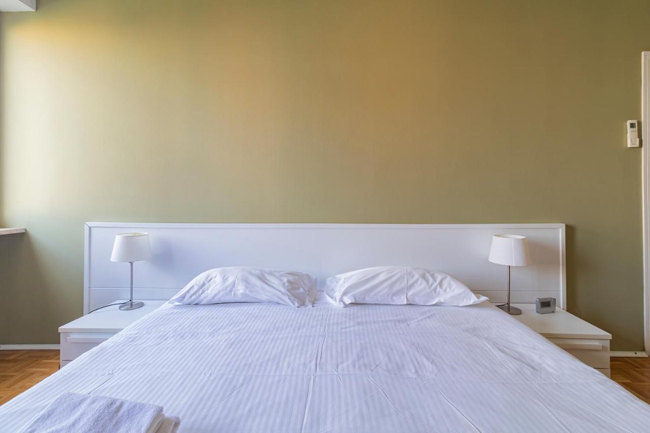 Altido Trendy Flat With Balcony, Easy Access To Milan Centreアパートメント エクステリア 写真