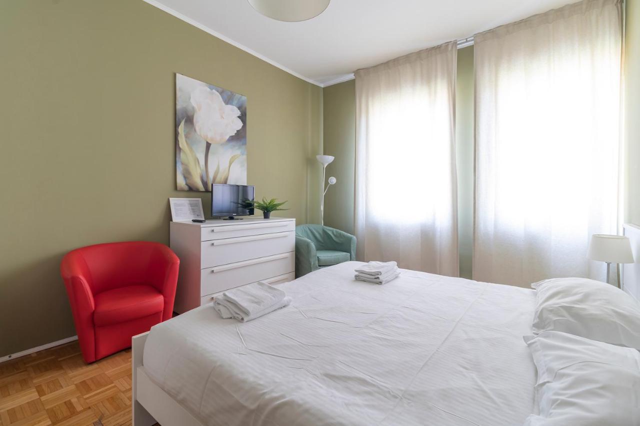 Altido Trendy Flat With Balcony, Easy Access To Milan Centreアパートメント エクステリア 写真